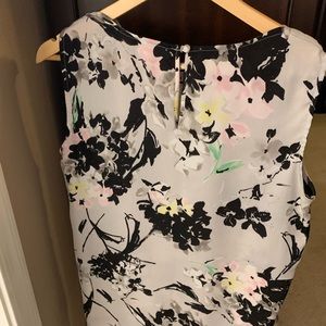 Liz Claiborne sleeveless top